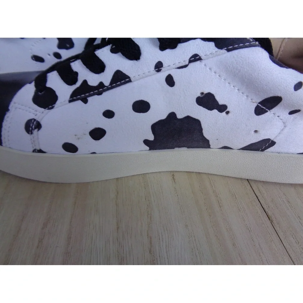 Journee Collection‎ Erica Comfort Womens Sneakers Cowhide Print Womens 6.5 Wide